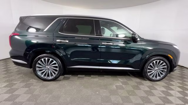 2025 Robust Emerald Hyundai Palisade Calligraphy FWD SUV