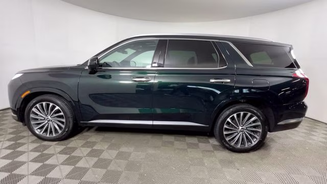 2025 Robust Emerald Hyundai Palisade Calligraphy FWD SUV