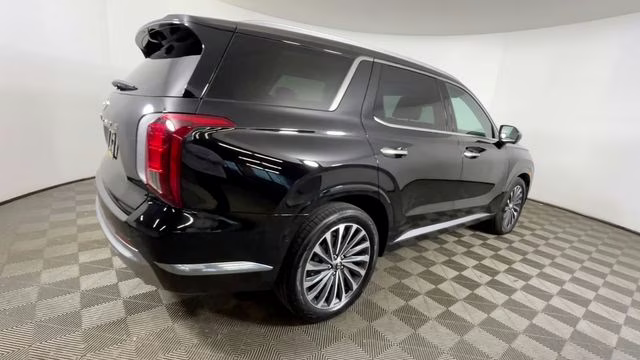 2025 Abyss Black Pearl Hyundai Palisade Calligraphy FWD SUV