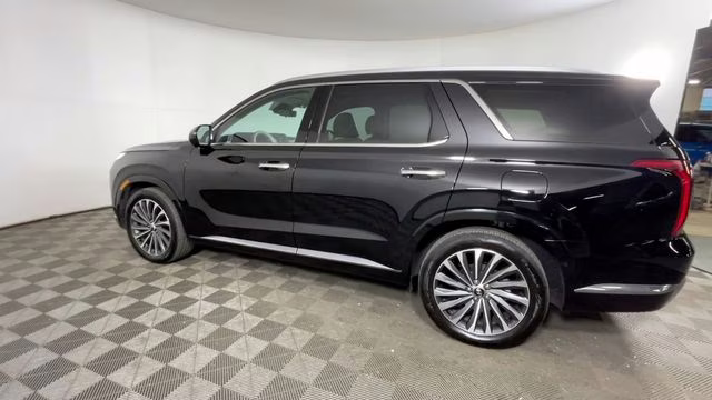 2025 Abyss Black Pearl Hyundai Palisade Calligraphy FWD SUV
