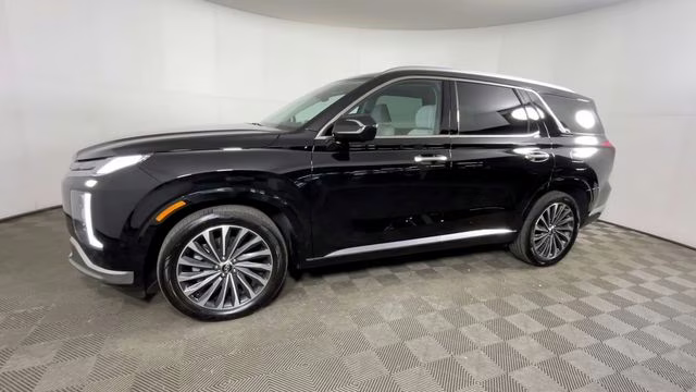 2025 Abyss Black Pearl Hyundai Palisade Calligraphy FWD SUV