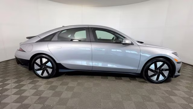 2024 Curated Silver Hyundai IONIQ 6 SE RWD Sedan