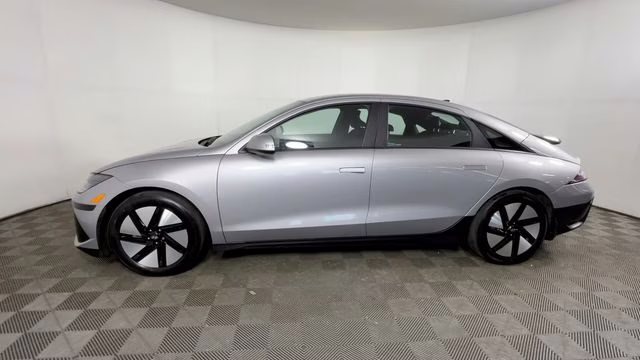 2024 Curated Silver Hyundai IONIQ 6 SE RWD Sedan