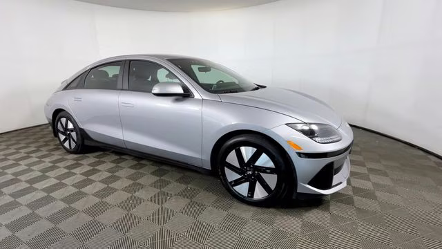 2024 Curated Silver Hyundai IONIQ 6 SE RWD Sedan
