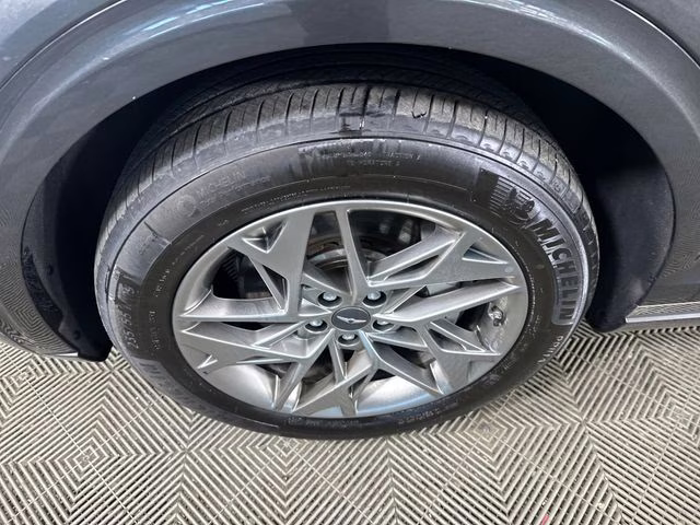 2025 Makalu Gray Genesis GV70 2.5T AWD SUV