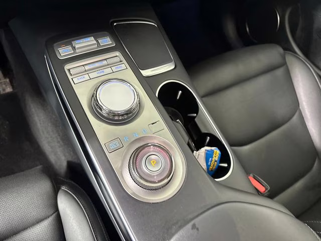 2025 Makalu Gray Genesis GV70 2.5T AWD SUV