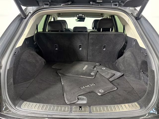 2025 Makalu Gray Genesis GV70 2.5T AWD SUV