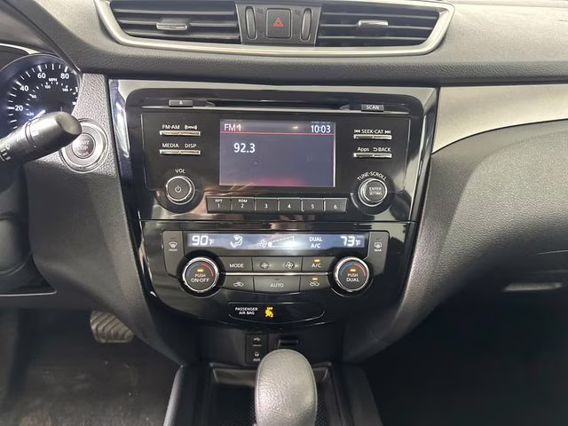 2016 Gun Metallic Nissan Rogue SV AWD SUV