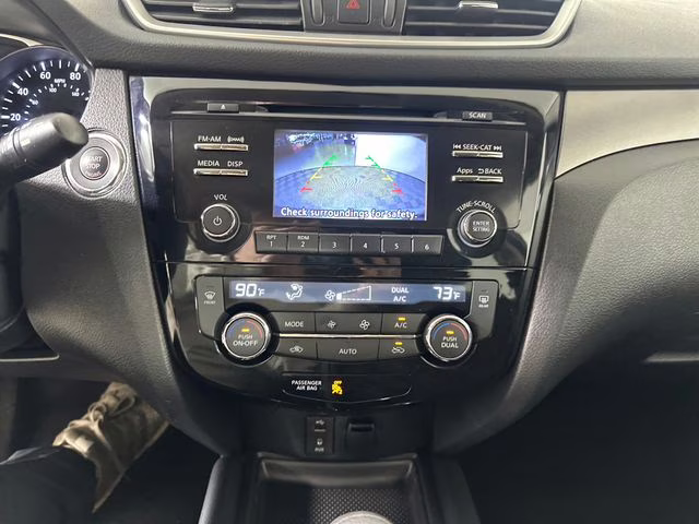 2016 Gun Metallic Nissan Rogue SV AWD SUV