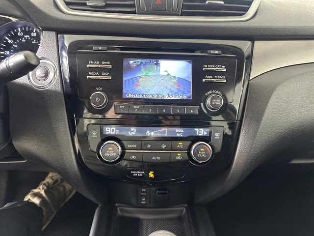 2016 Gun Metallic Nissan Rogue SV AWD SUV
