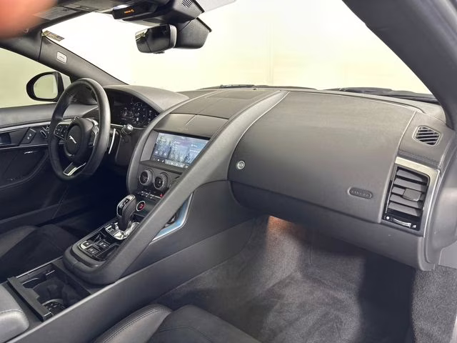 2021 Yulong White Metallic Jaguar F-TYPE P300 RWD Coupe