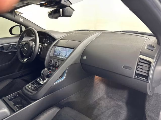 2021 Yulong White Metallic Jaguar F-TYPE P300 RWD Coupe