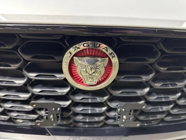 2021 Yulong White Metallic Jaguar F-TYPE P300 RWD Coupe