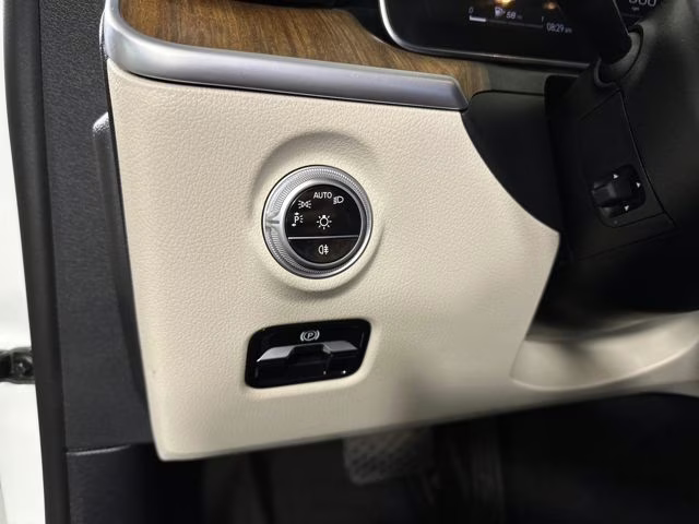 2022 Polar White Mercedes-Benz C-Class C 300 RWD Sedan