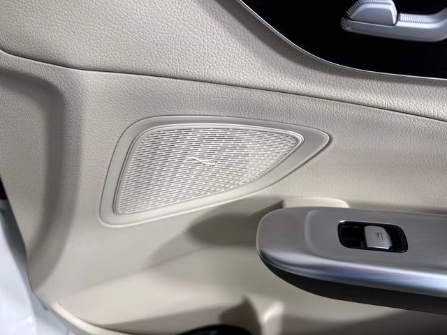 2022 Polar White Mercedes-Benz C-Class C 300 RWD Sedan