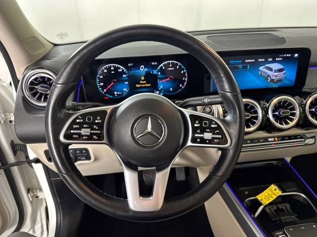 2022 Polar White Mercedes-Benz GLB GLB 250 AWD SUV