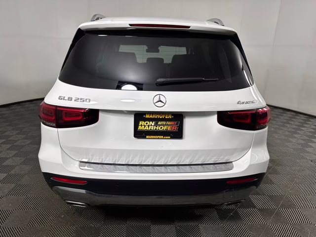 2022 Polar White Mercedes-Benz GLB GLB 250 AWD SUV