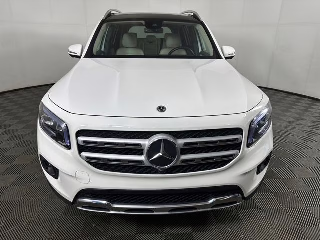 2022 Polar White Mercedes-Benz GLB GLB 250 AWD SUV