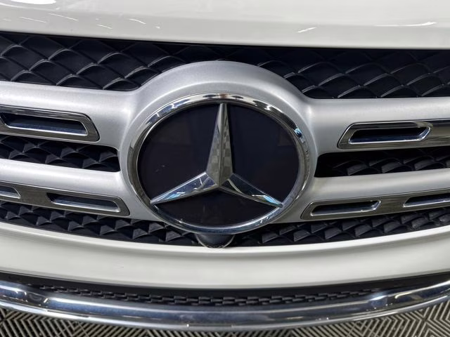 2022 Polar White Mercedes-Benz GLB GLB 250 AWD SUV