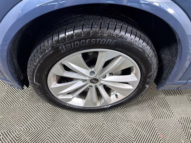 2025 Blue Metallic Audi Q6 e-tron Premium Plus RWD SUV