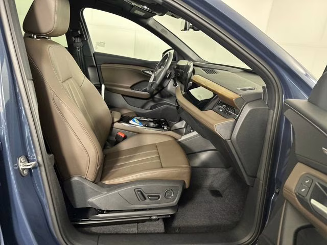 2025 Blue Metallic Audi Q6 e-tron Premium Plus RWD SUV