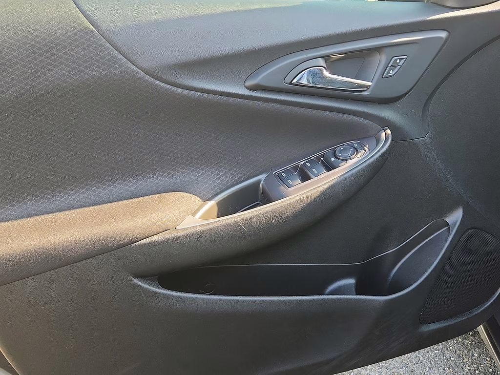 2023 Sterling Gray Metallic Chevrolet Malibu LT FWD Sedan