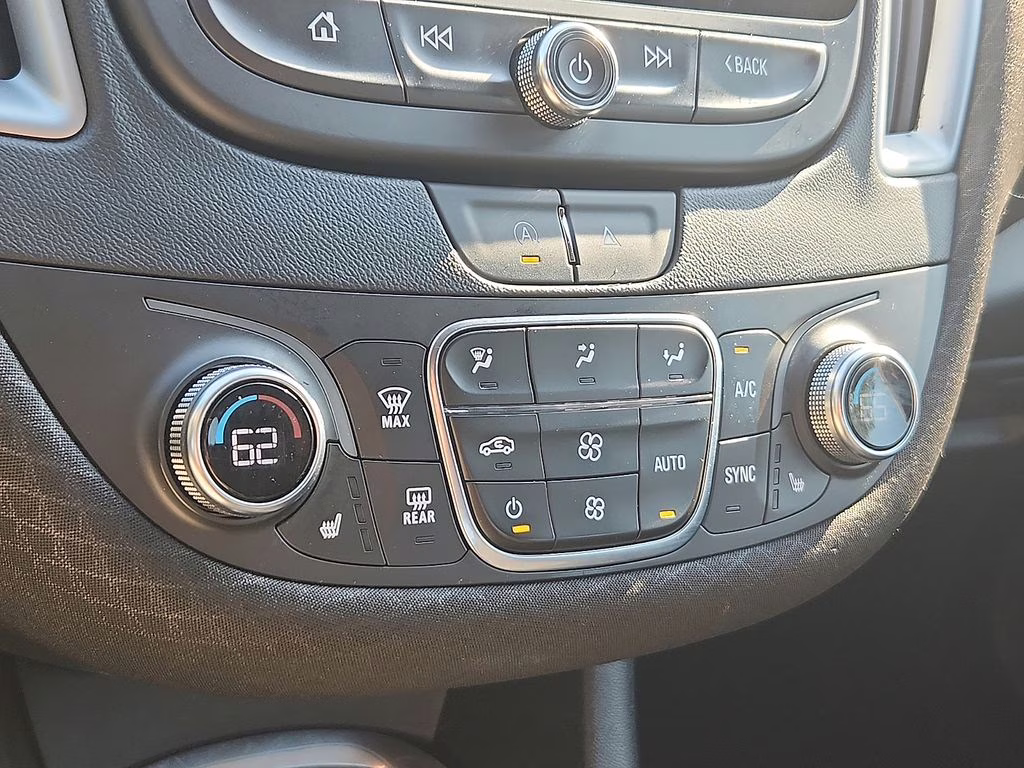 2023 Sterling Gray Metallic Chevrolet Malibu LT FWD Sedan