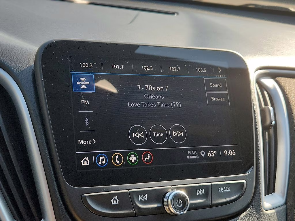2023 Sterling Gray Metallic Chevrolet Malibu LT FWD Sedan