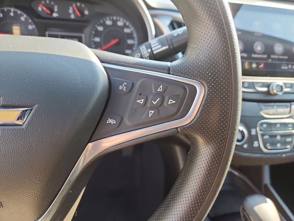 2023 Sterling Gray Metallic Chevrolet Malibu LT FWD Sedan