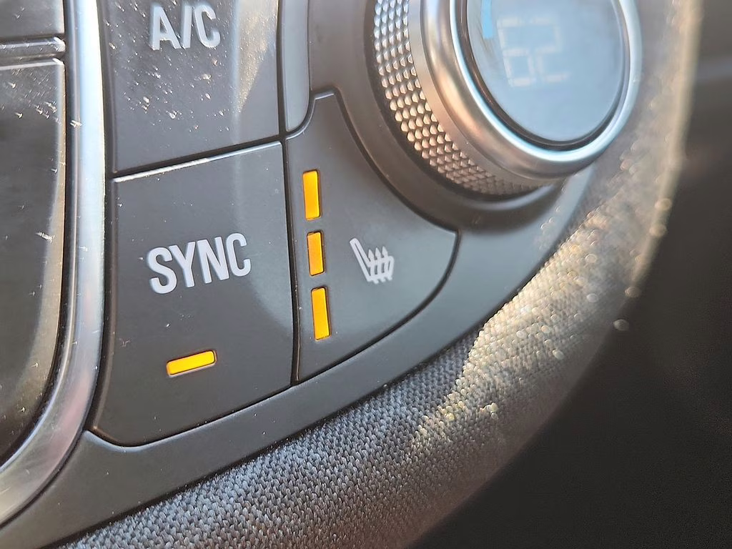 2023 Sterling Gray Metallic Chevrolet Malibu LT FWD Sedan