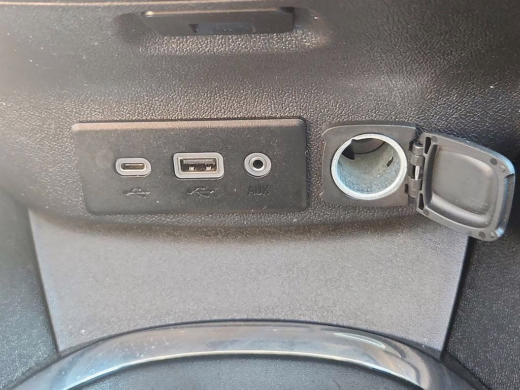 2023 Sterling Gray Metallic Chevrolet Malibu LT FWD Sedan