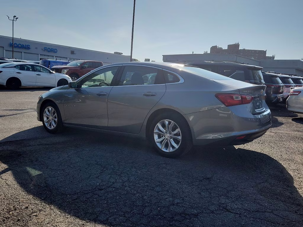 2023 Sterling Gray Metallic Chevrolet Malibu LT FWD Sedan