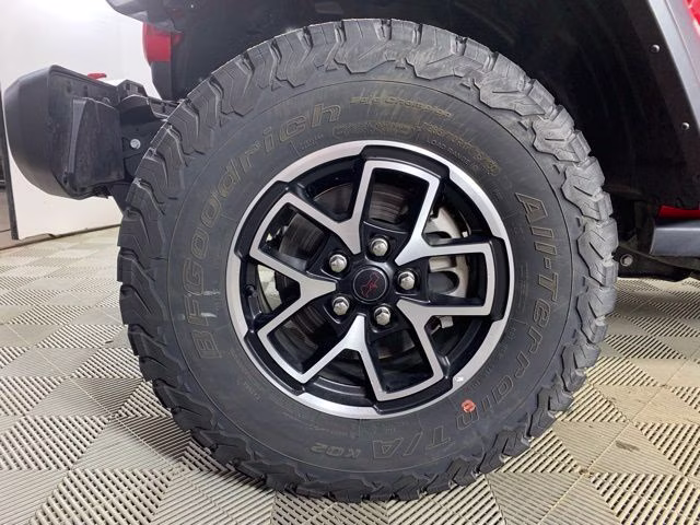 2025 Firecracker Red Clearcoat Jeep Wrangler Rubicon 4X4 SUV