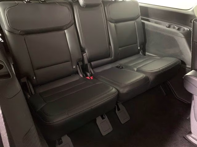 2025 Agate Black Metallic Ford Expedition Max Platinum 4X4 SUV