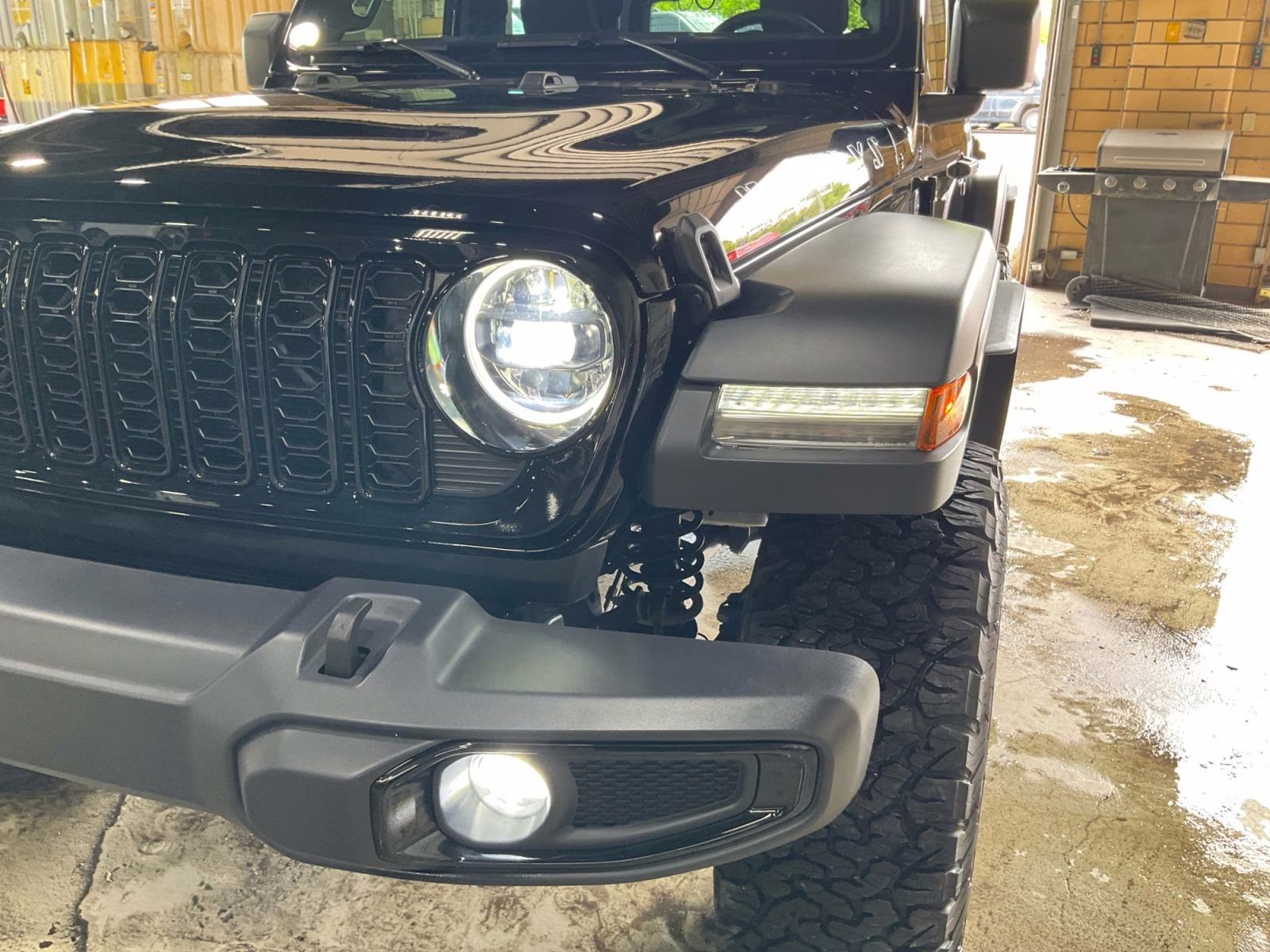 2026 Black Clearcoat Jeep Wrangler Willys 4X4 SUV