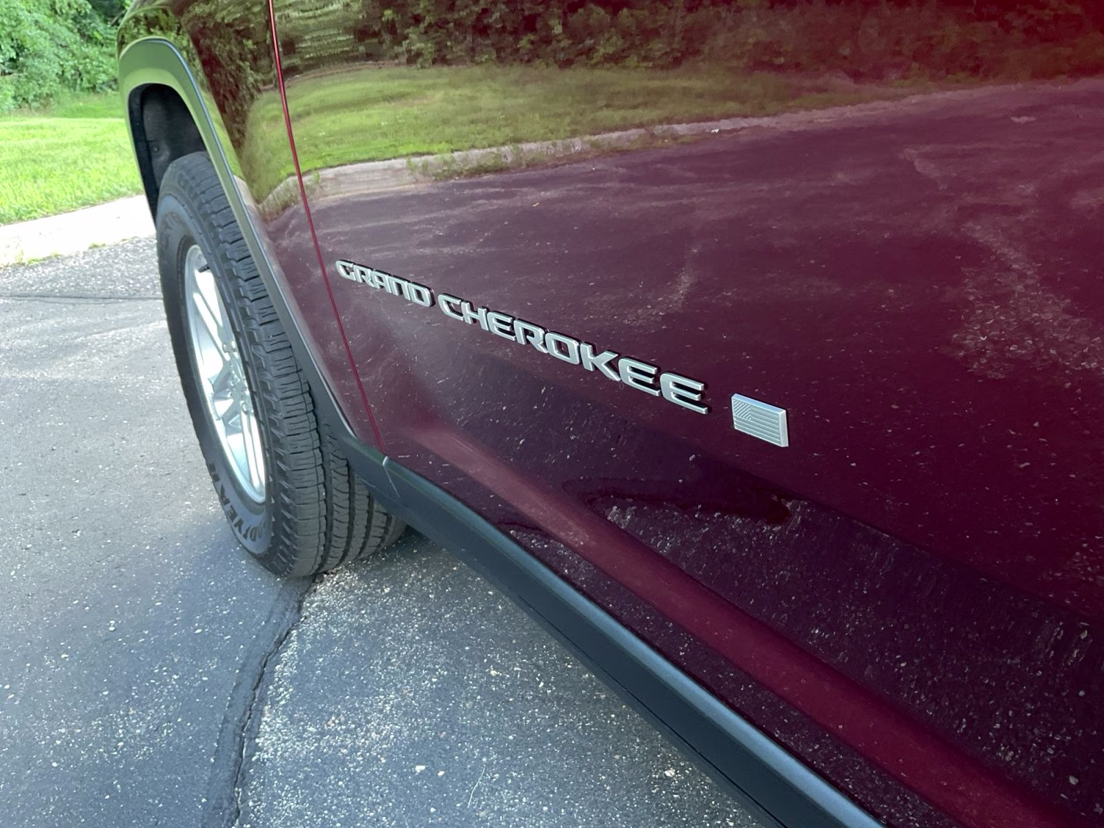 2025 Velvet Red Pearlcoat Jeep Grand Cherokee Laredo 4X4 SUV