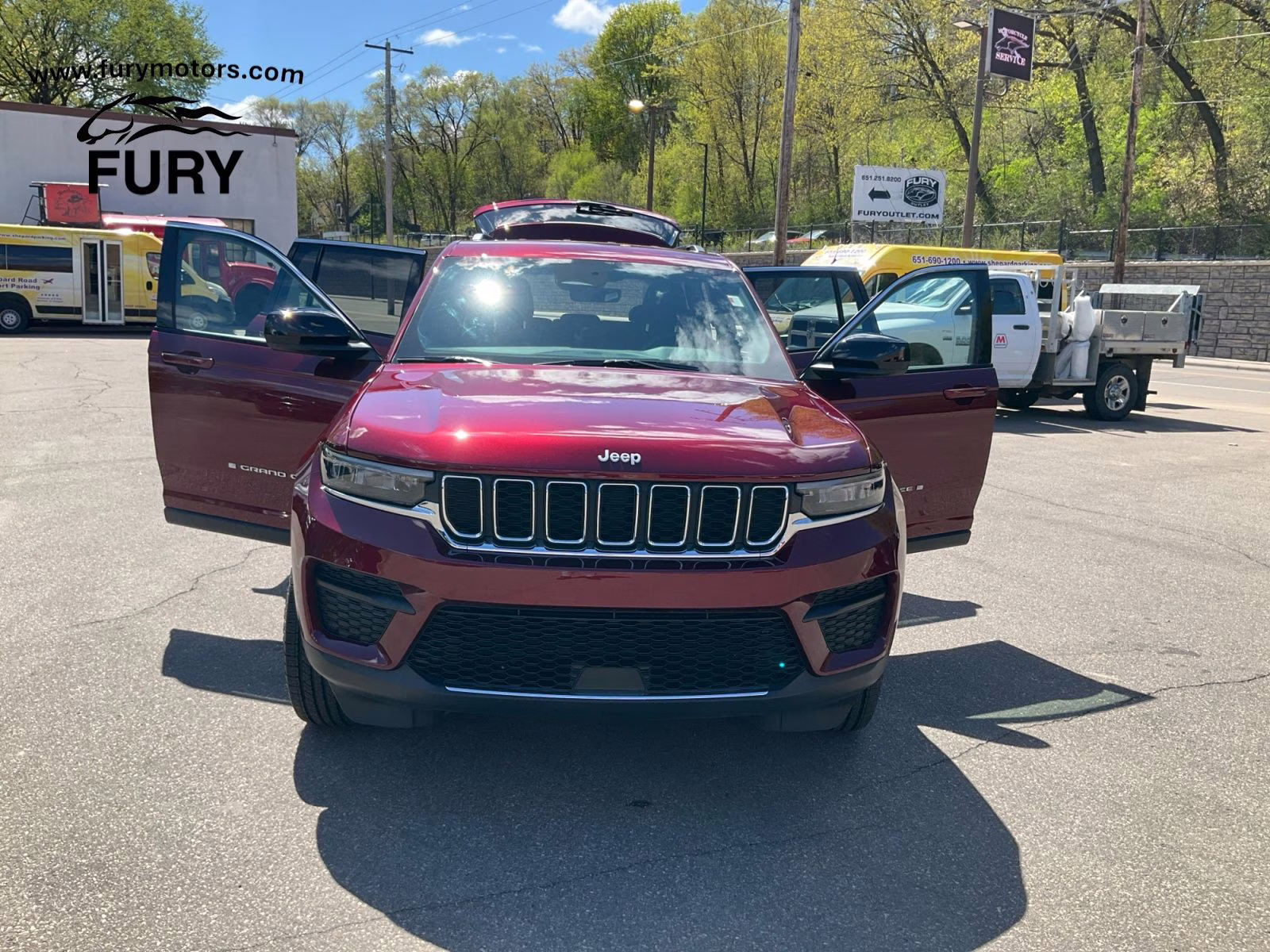 2025 Velvet Red Pearlcoat Jeep Grand Cherokee Laredo 4X4 SUV