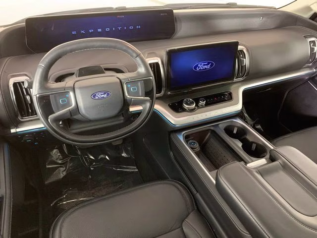 2025 Agate Black Metallic Ford Expedition Max Platinum 4X4 SUV