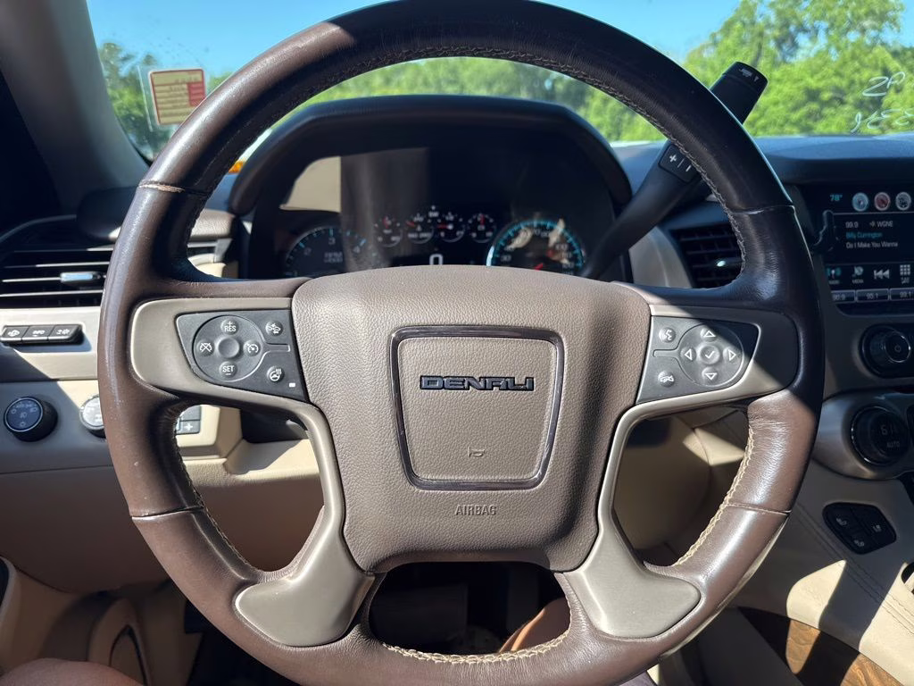 2018 Summit White GMC Yukon XL Denali 4X4 SUV