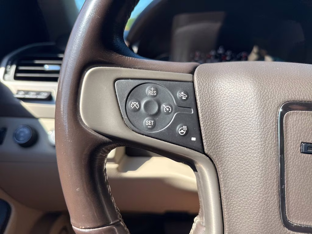 2018 Summit White GMC Yukon XL Denali 4X4 SUV