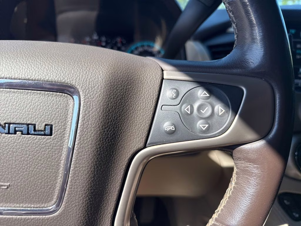 2018 Summit White GMC Yukon XL Denali 4X4 SUV