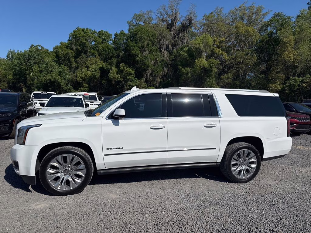 2018 Summit White GMC Yukon XL Denali 4X4 SUV