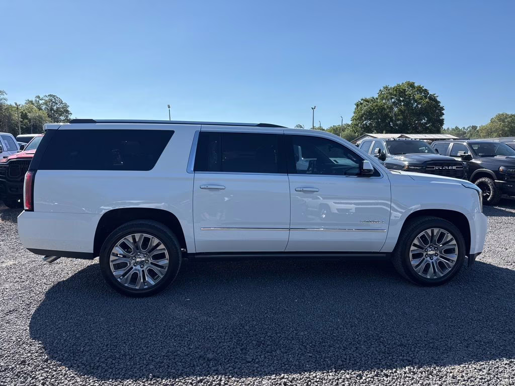 2018 Summit White GMC Yukon XL Denali 4X4 SUV