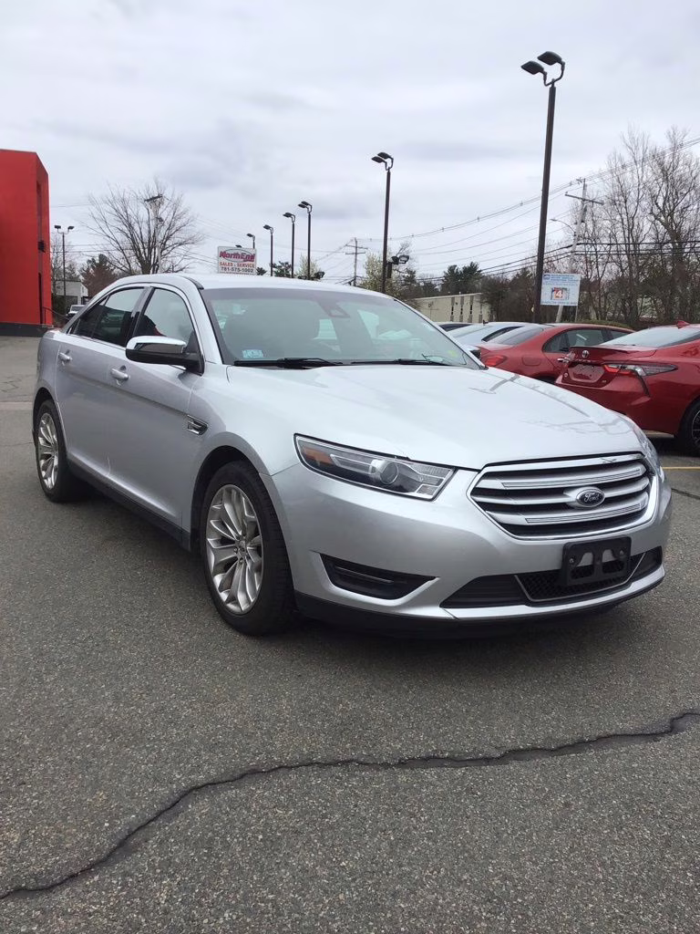 2017 Ingot Silver Ford Taurus Limited FWD Sedan