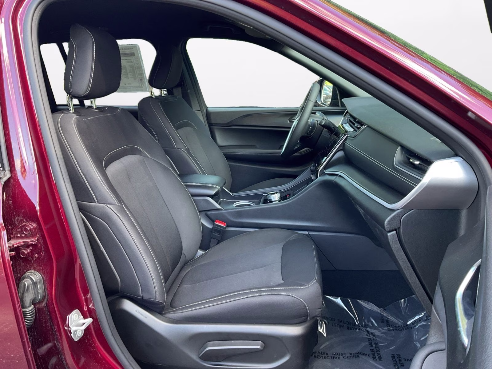 2025 Velvet Red Pearlcoat Jeep Grand Cherokee Laredo 4X4 SUV