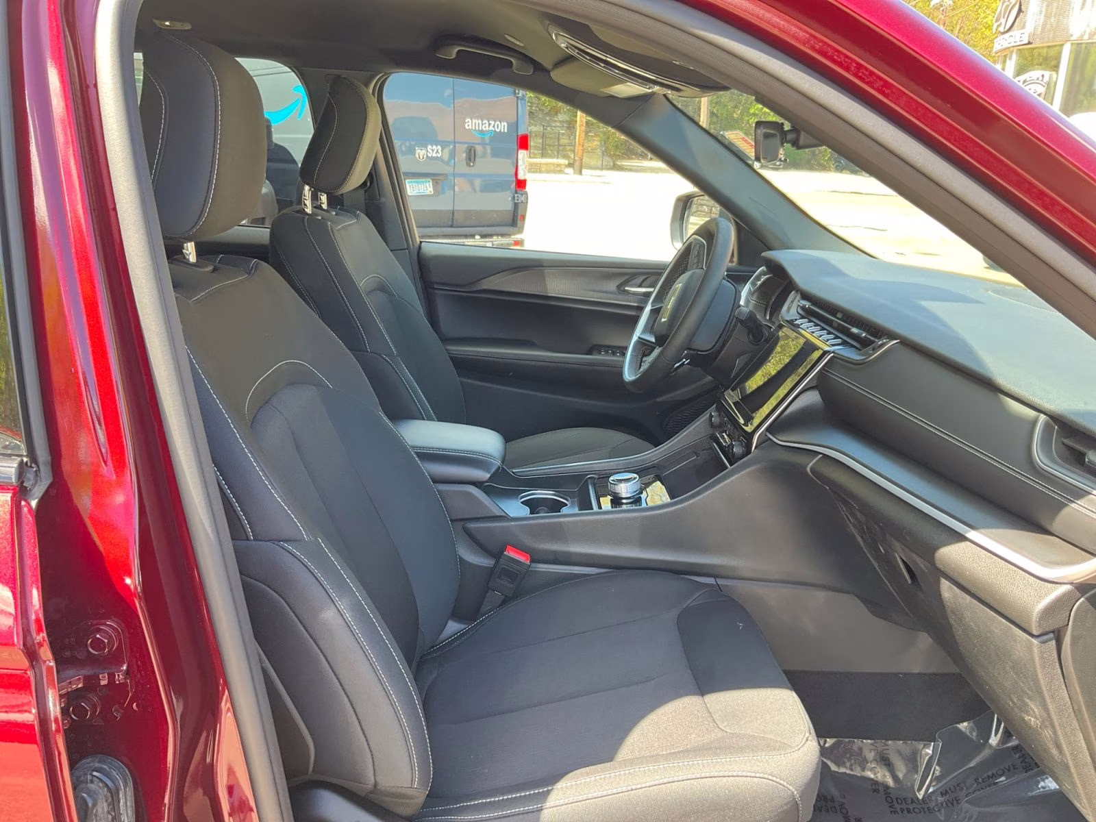 2025 Velvet Red Pearlcoat Jeep Grand Cherokee Laredo 4X4 SUV