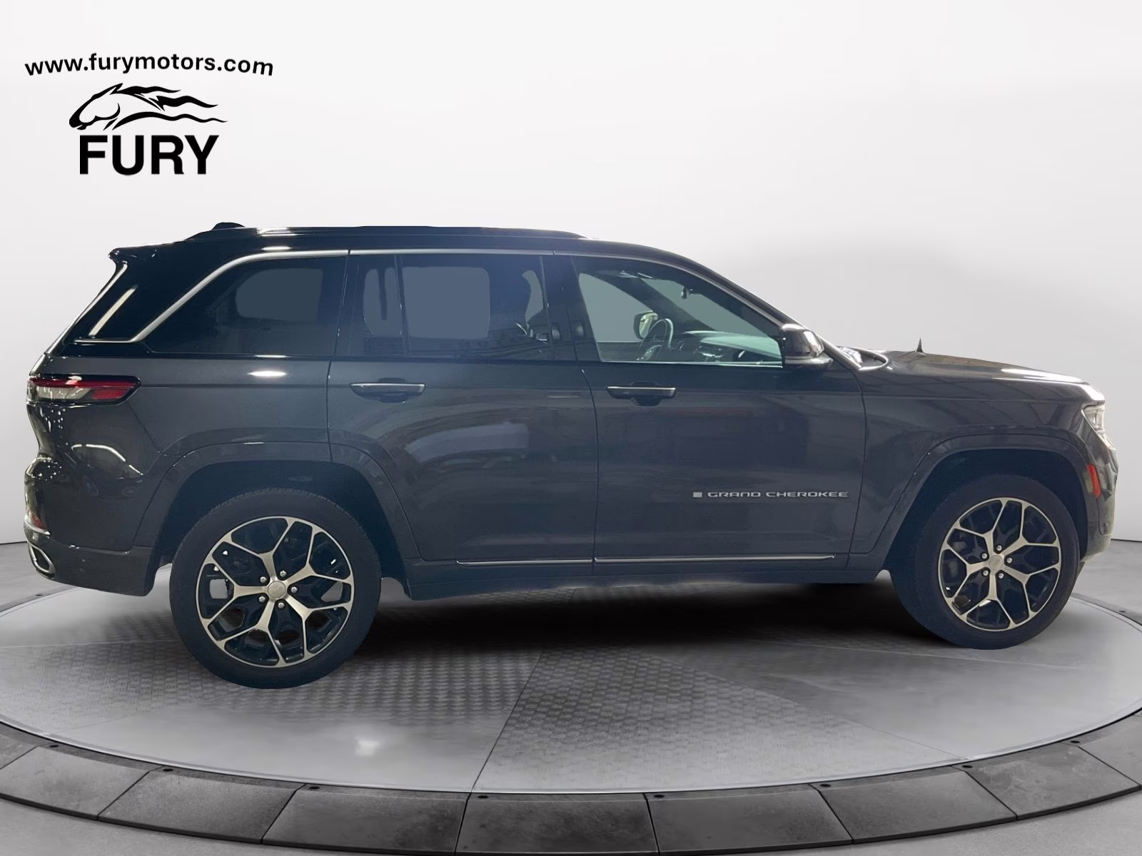 Used 2024 Jeep Grand Cherokee Summit Reserve with VIN 1C4RJHEG5R8582958 for sale in South Saint Paul, Minnesota