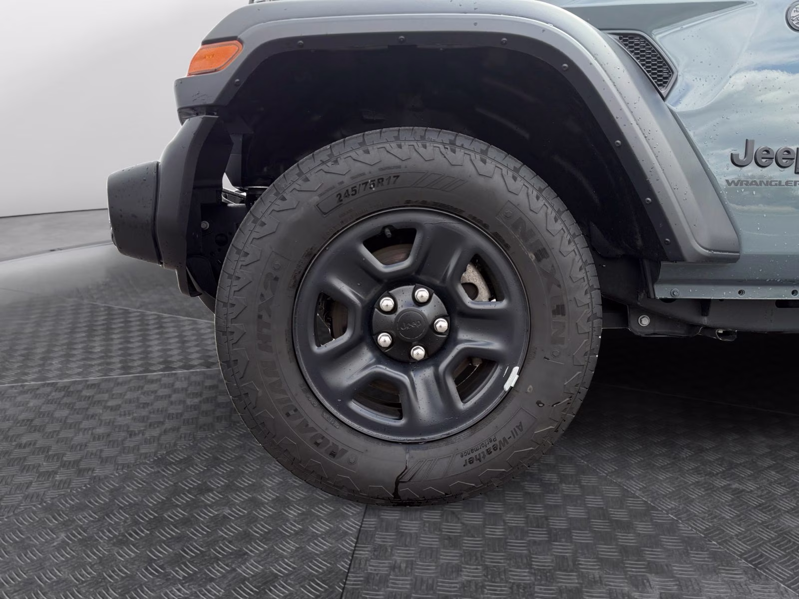 2024 Anvil Clear Coat Jeep Wrangler Sport 4X4 SUV