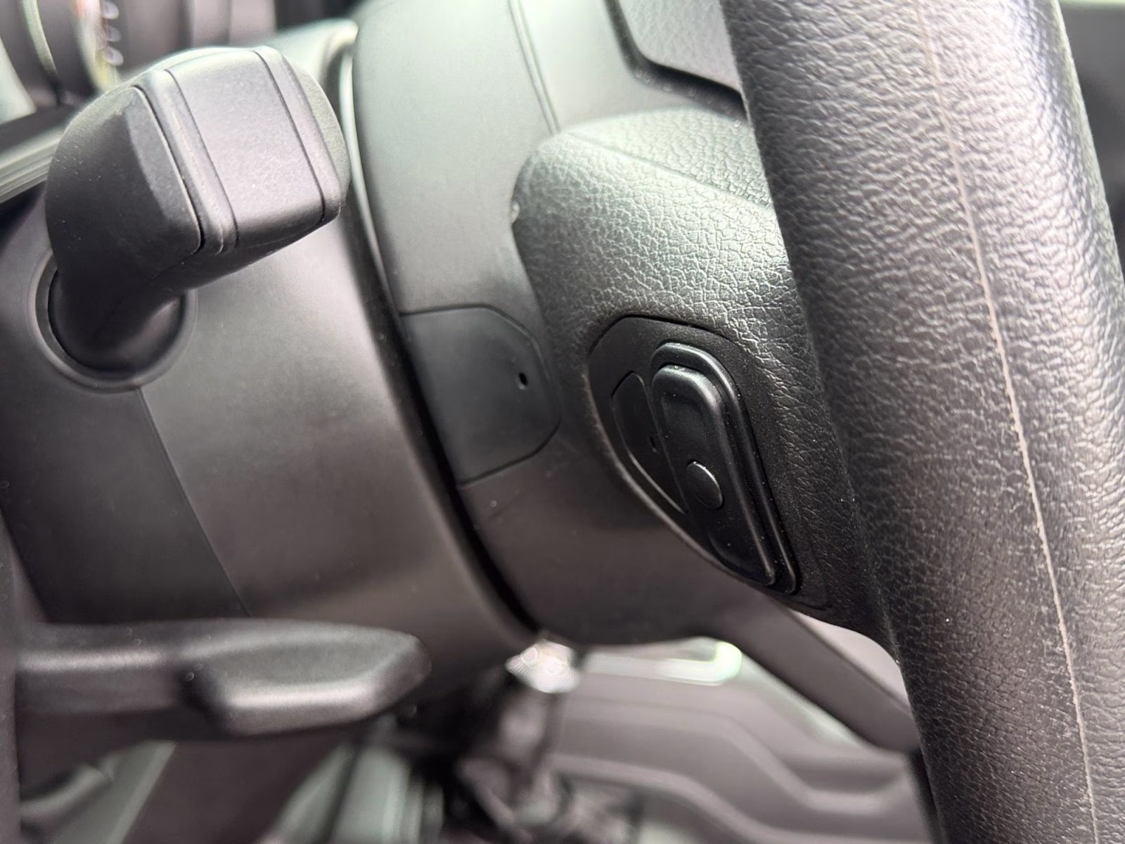 2024 Anvil Clear Coat Jeep Wrangler Sport 4X4 SUV