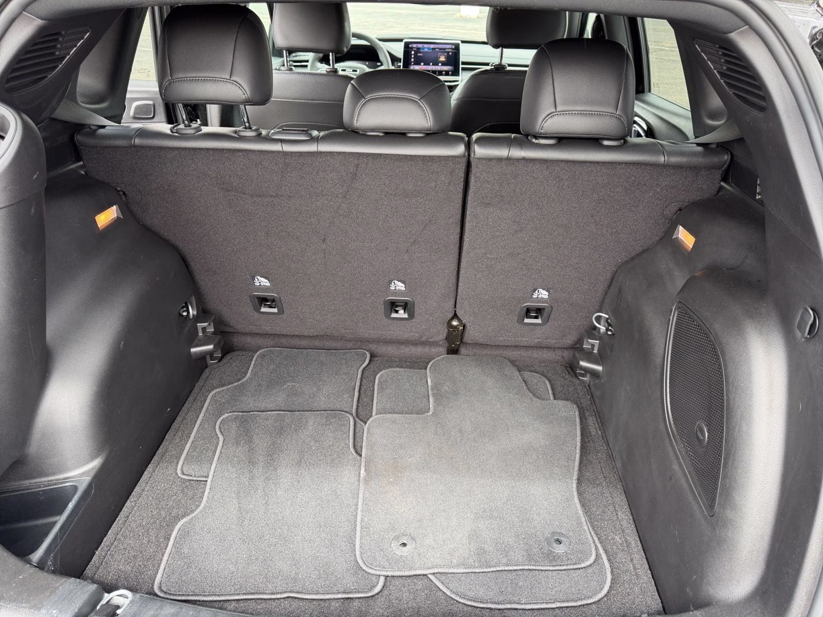 2025 Diamond Black Crystal Pearlcoat Jeep Compass Limited 4X4 SUV